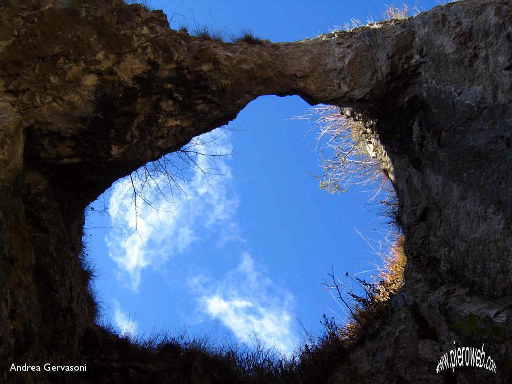 01 Il buco nel cielo-Cornizzolo.jpg